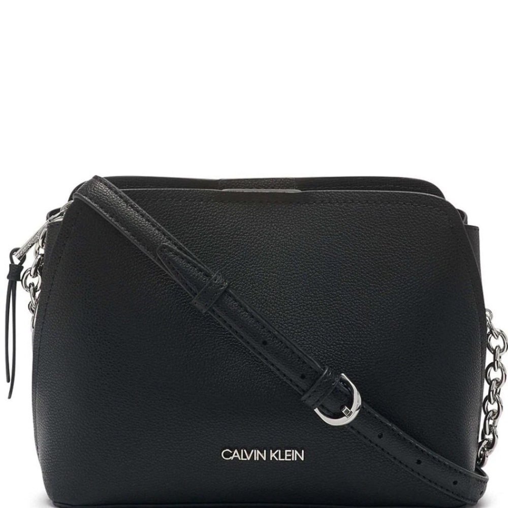NWOT Calvin Klein Hailey Pebble Textured Snap Crossbody Bag